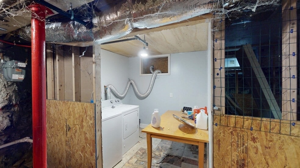 Building Photo - 180 Dorchester St