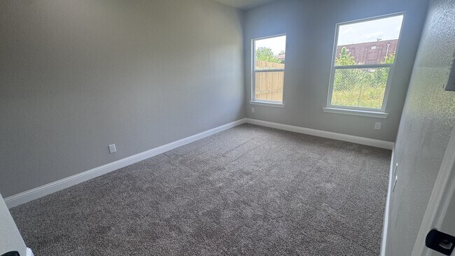 Building Photo - 3211 Bourland St