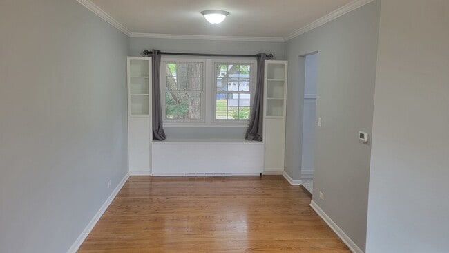 Building Photo - 308 Tamarack Ave