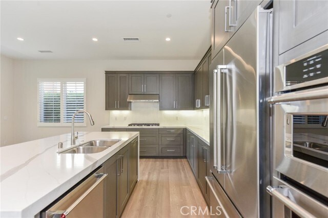 Building Photo - 121 Linda Vis