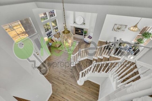 Building Photo - 2321 Eagle Ct