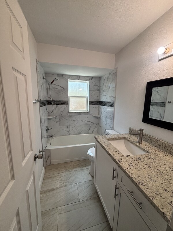 Building Photo - 1624 Coral Way