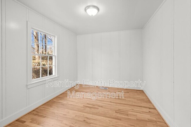 Building Photo - 1820 33rd St Ensley