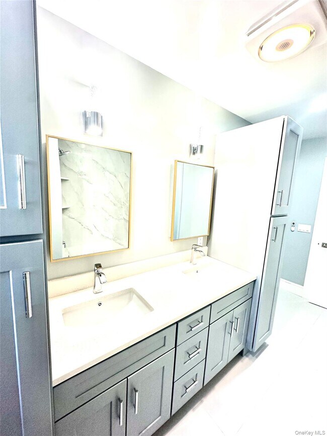 Building Photo - 495 Kimball Ave