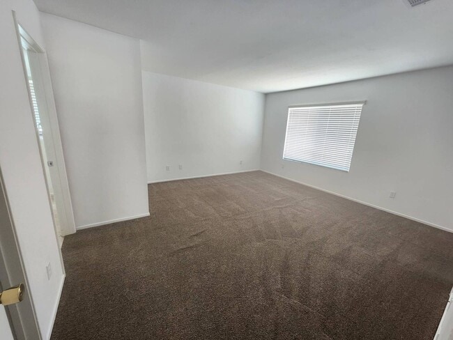 Building Photo - Beautiful Home in the Desert Vista Community