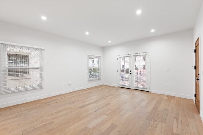 Building Photo - 6511 Orange St