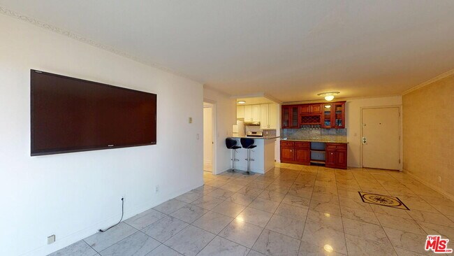 Building Photo - 7777 W 91st St