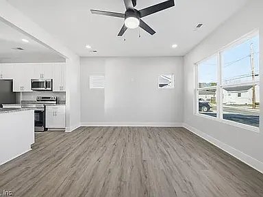 Building Photo - 309 Webb St