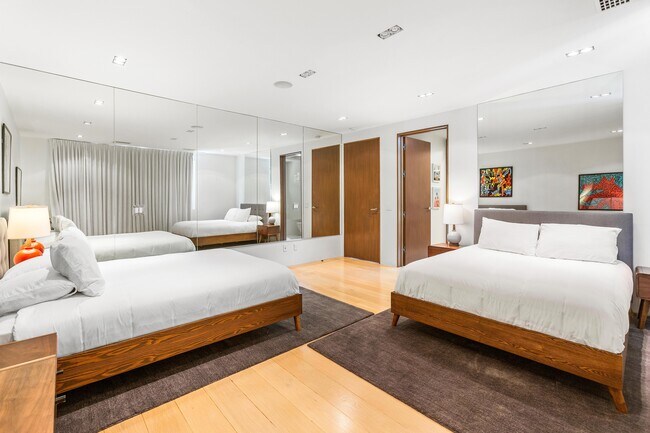 Building Photo - 1439 Devlin Dr