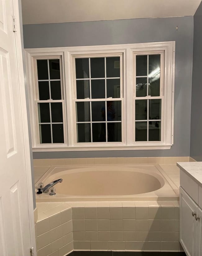 Building Photo - 8048 Hilliard Dr