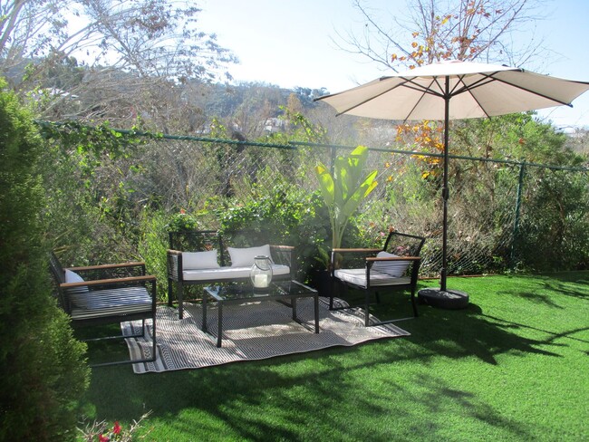 Building Photo - Desirable Mission Valley 2Bdr 2BA Condo!