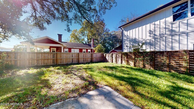 Building Photo - 966 Ingleside Ave