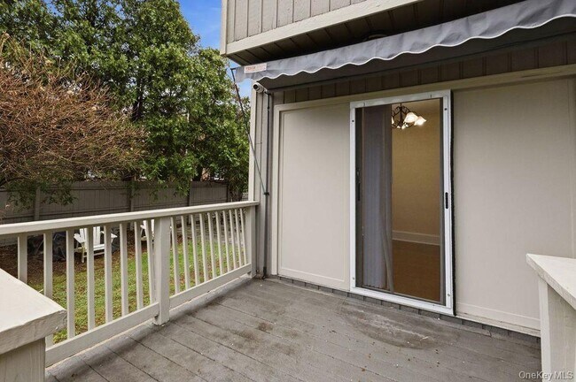 Building Photo - 61 Orchard Ave