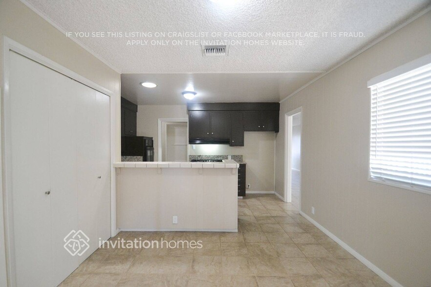 Building Photo - 13139 Archwood St