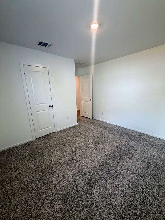 Building Photo - 9042 Shady Cabana Wy