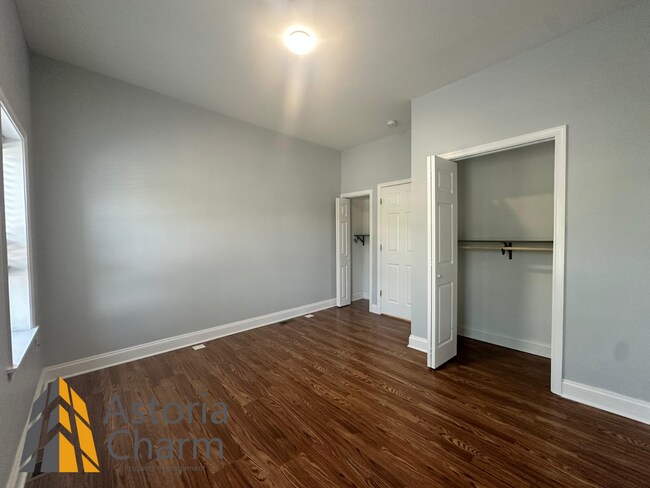 Building Photo - Updated 2 Bedroom 1.5 Bath Home with Deck,...