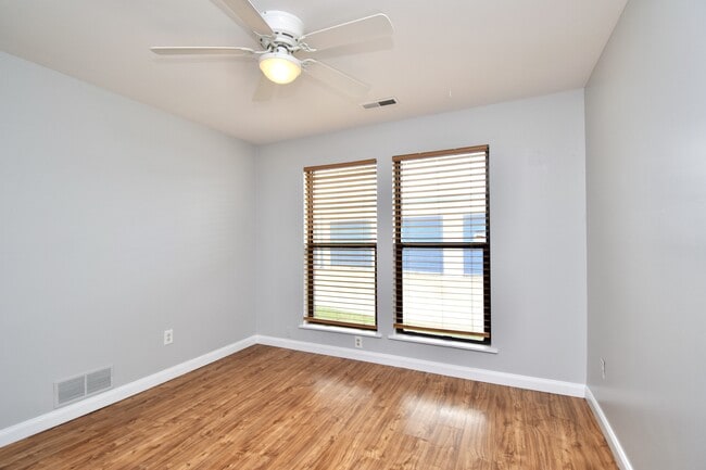 Building Photo - 758 Cincinnati-Batavia Pike