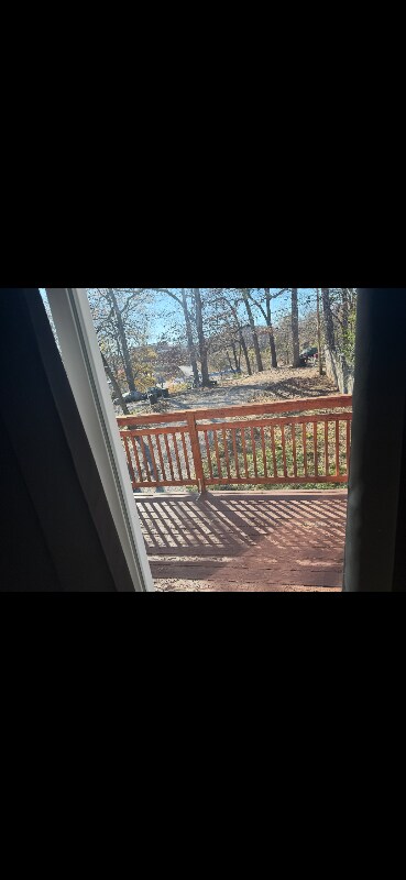 Building Photo - 715 Grandview Ave