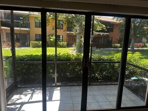 Building Photo - Sharp-Newly Remodeled Ground Floor Condo -...
