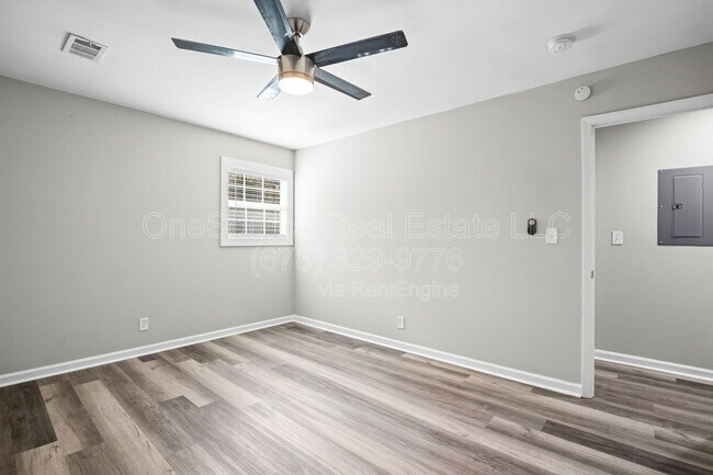 Building Photo - 2020 Whitfield St