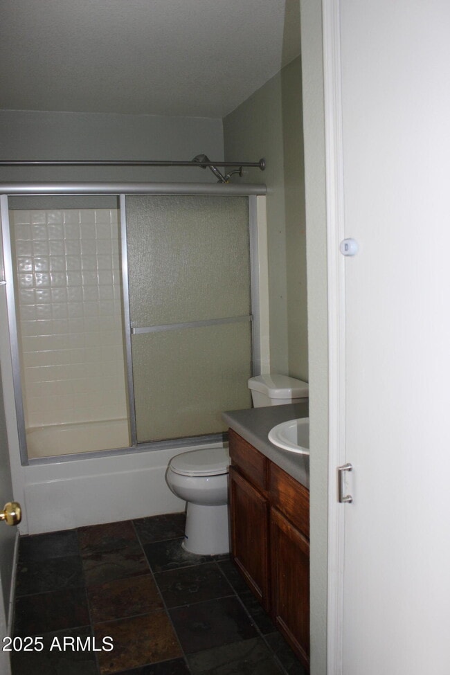 Building Photo - 1364 S Wagon Wheel Ct