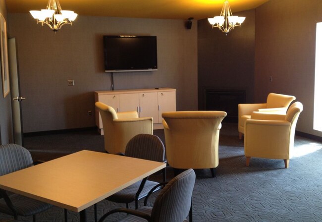 Building Photo - 2119 Quail Hollow Dr