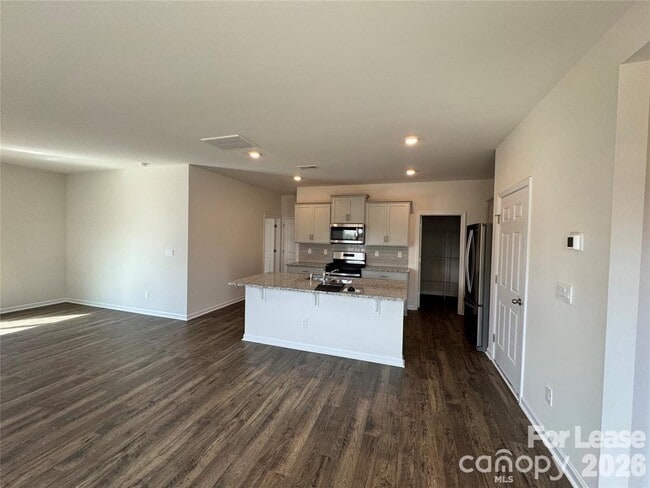 Building Photo - 122 Old Home Rd