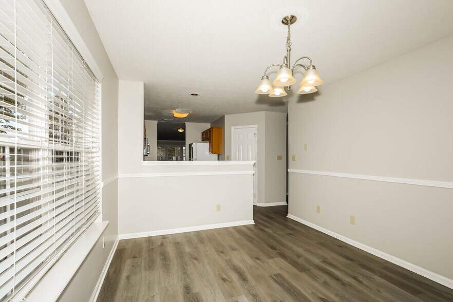 Building Photo - 10802 Washington Bay Dr