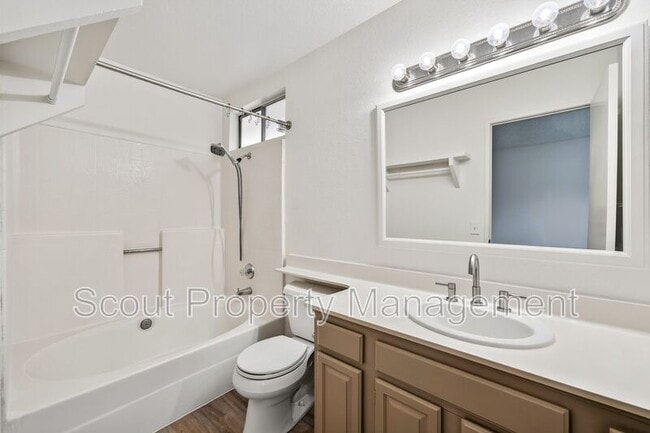 Building Photo - 27099 Rainbow Creek Dr