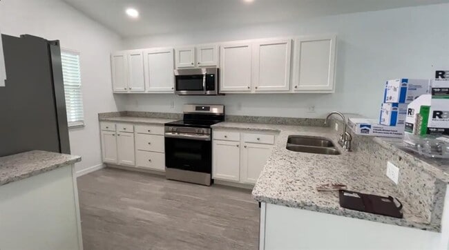 Building Photo - 6386 E Rush St