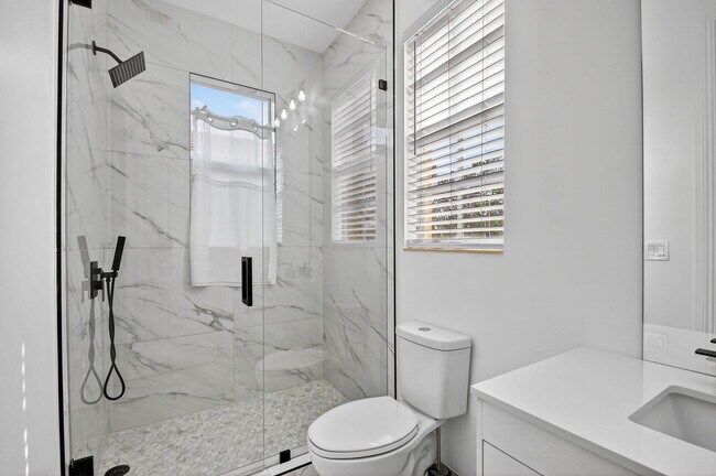 Building Photo - 8797 Cobblestone Point Cir