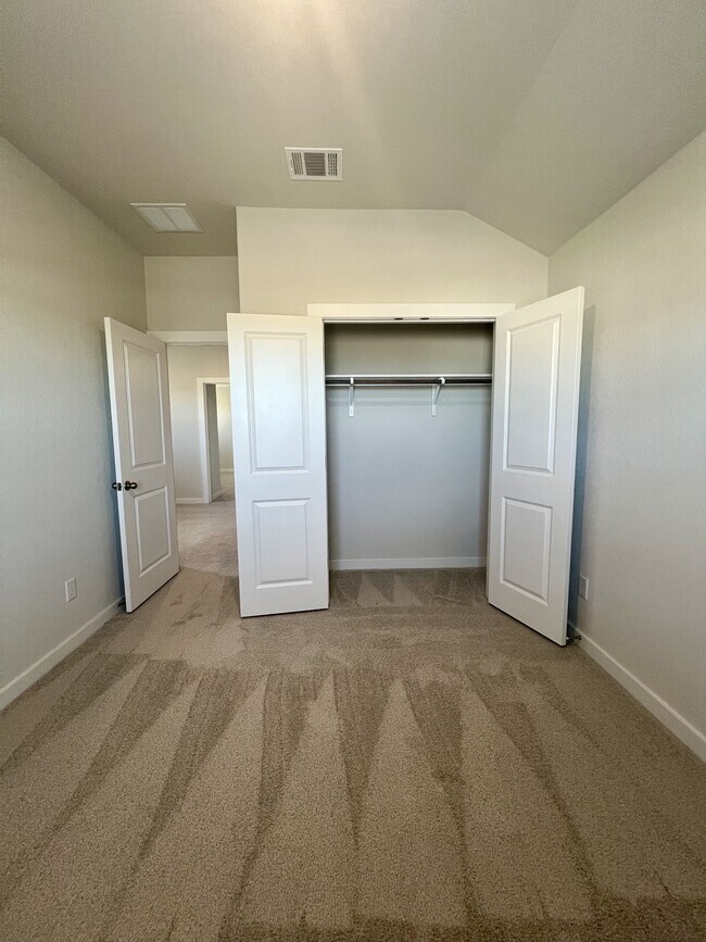 Building Photo - 14438 Inspiration Pt