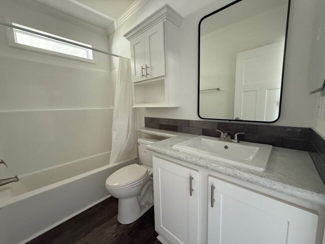 Building Photo - 7511 Westwood Dr