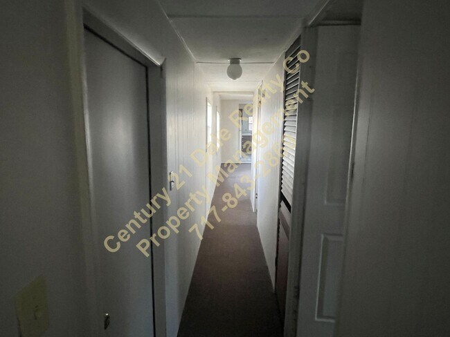 Building Photo - 2 Bedroom 1 Bath home in East Berlin