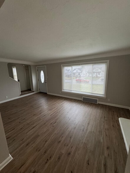 Building Photo - 20107 Libby Rd