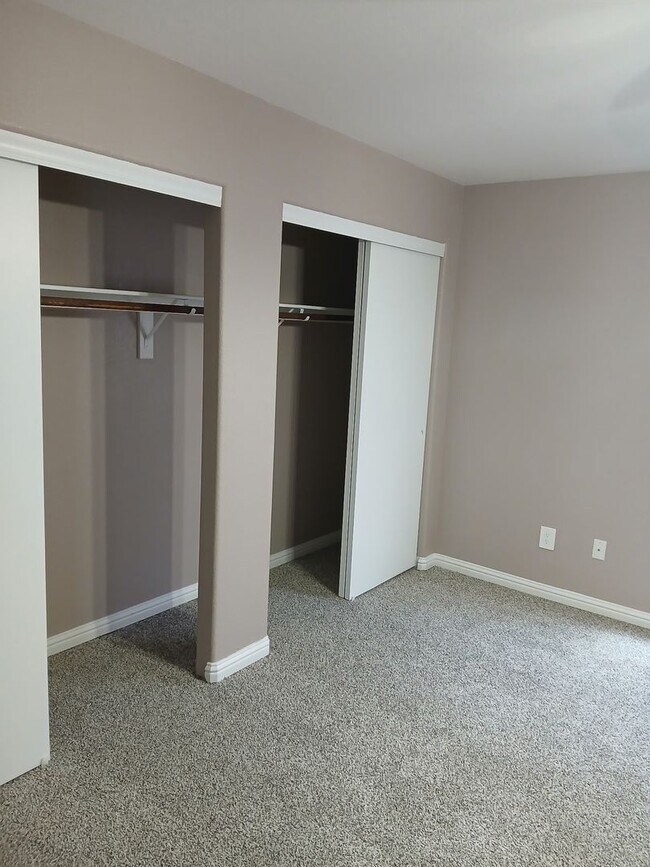 Building Photo - Hillpointe Rd. 1722