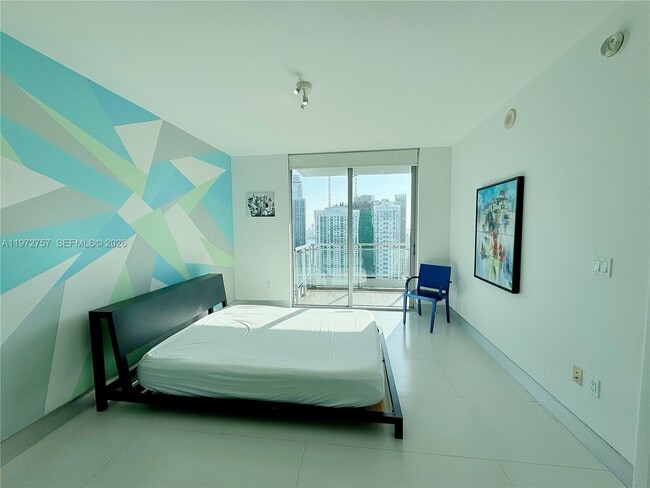 Building Photo - 92 SW 3rd St