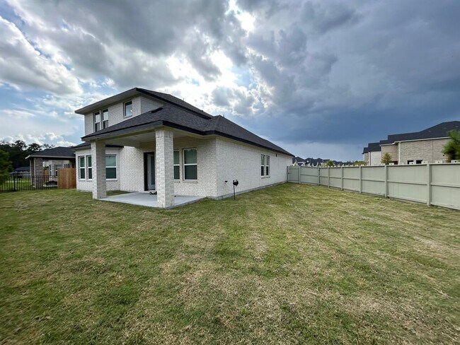 Building Photo - 17714 Rosette Grass Dr