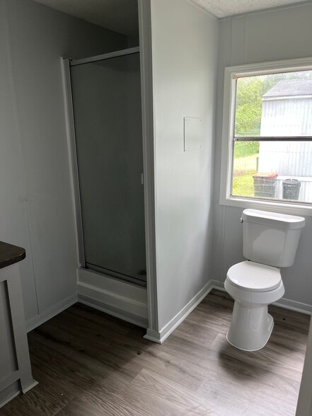 Primary Bathroom - 22811 Ford Rd