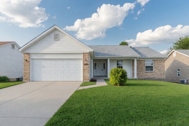 Building Photo - 429 Slusser Ln