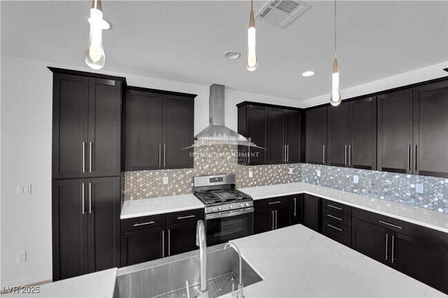 Building Photo - 4066 Painted Lady Ave