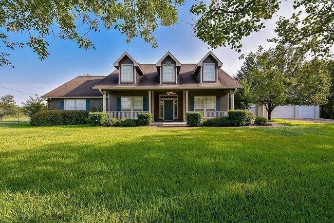 Building Photo - 2811 County Rd 64