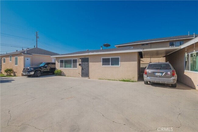 Building Photo - 11622 Adenmoor Ave