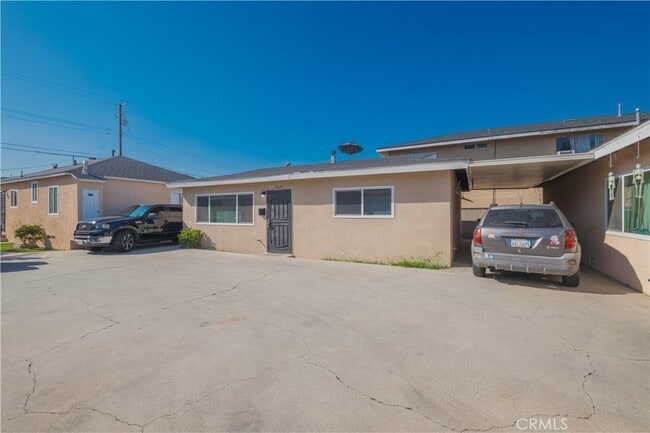 Building Photo - 11624 Adenmoor Ave