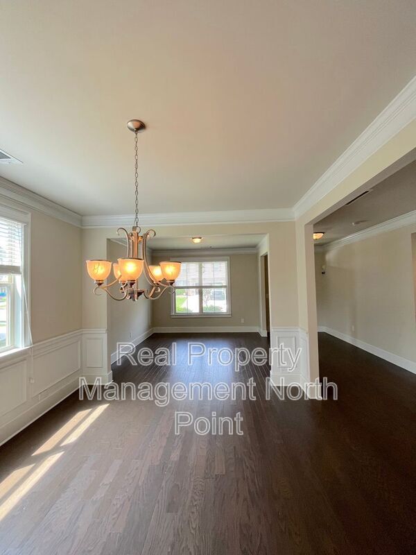 Building Photo - 184 Gray Trl