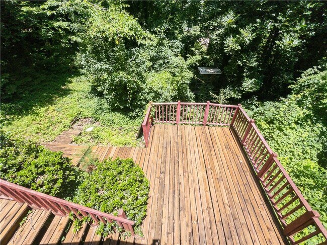 Building Photo - 965 Millbrook Ct