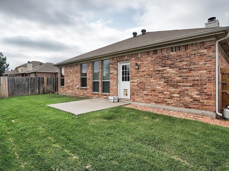 Building Photo - 3521 Desert Mesa Rd