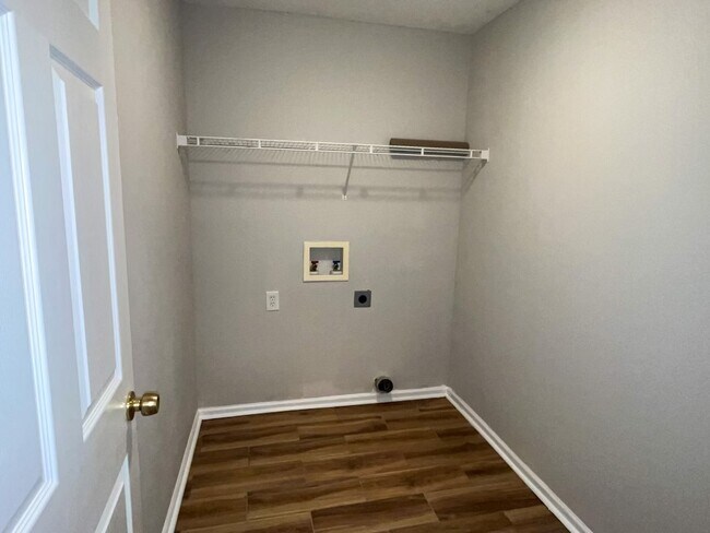 Washroom - 119 Bradstone Cir