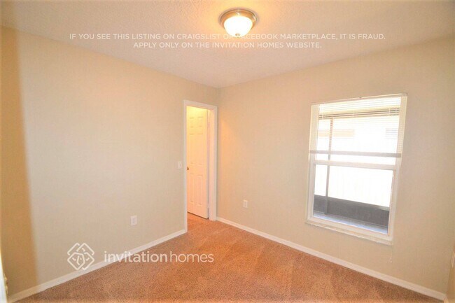 Building Photo - 10825 Peppersong Dr