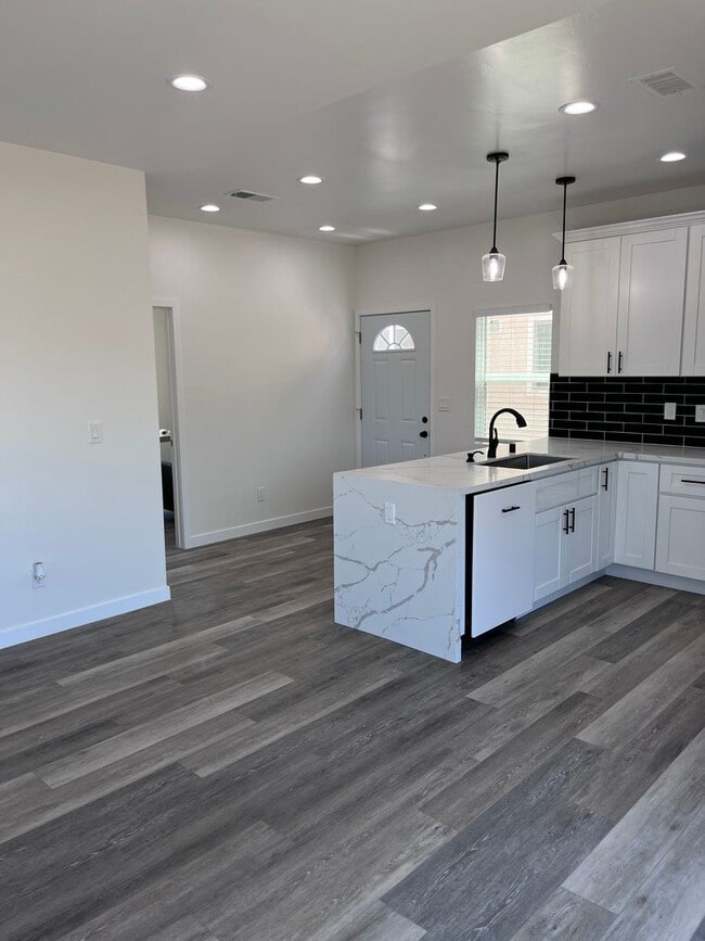 Building Photo - 5215-5217 Catoctin Drive